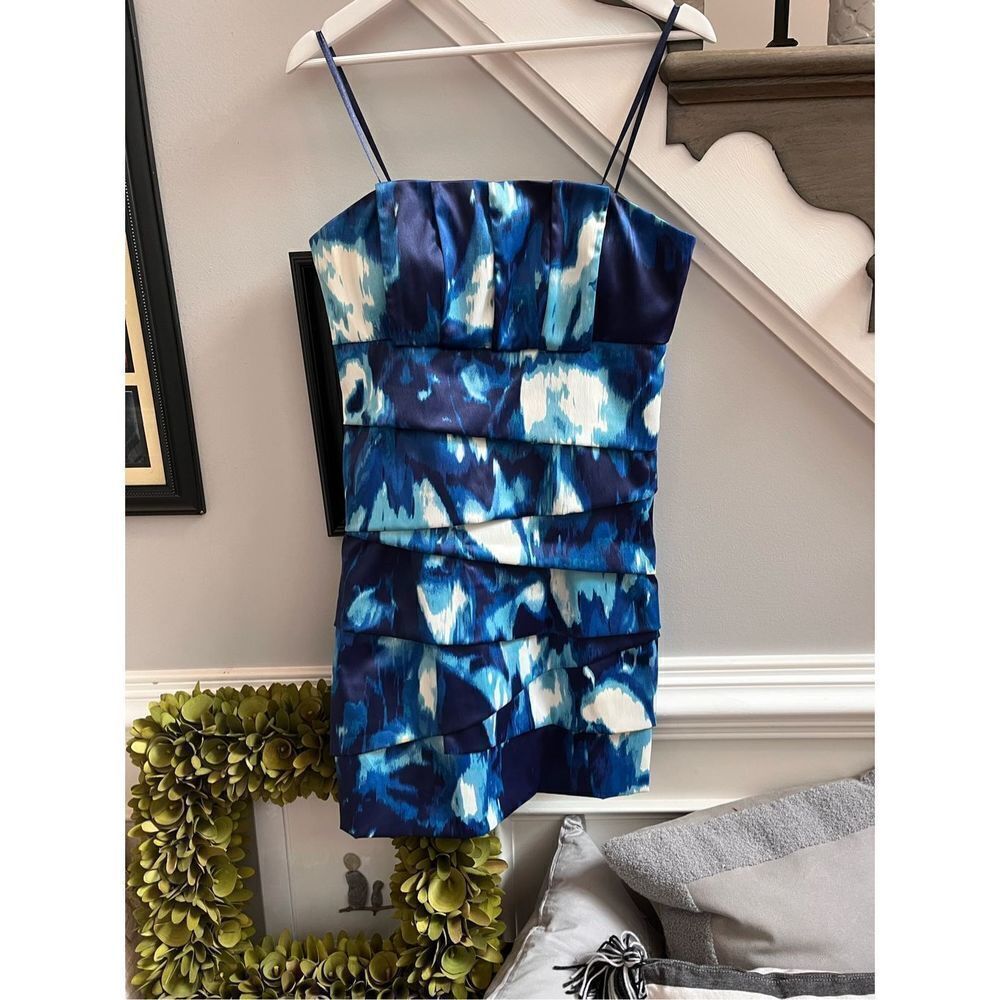 maxandcleo Blue Watercolor Tiered Strapless Cocktail Party Dress sz 10 EUC